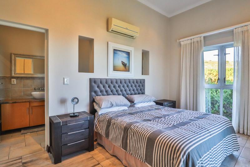 4 Bedroom Property for Sale in Pinnacle Point Golf Estate Western Cape